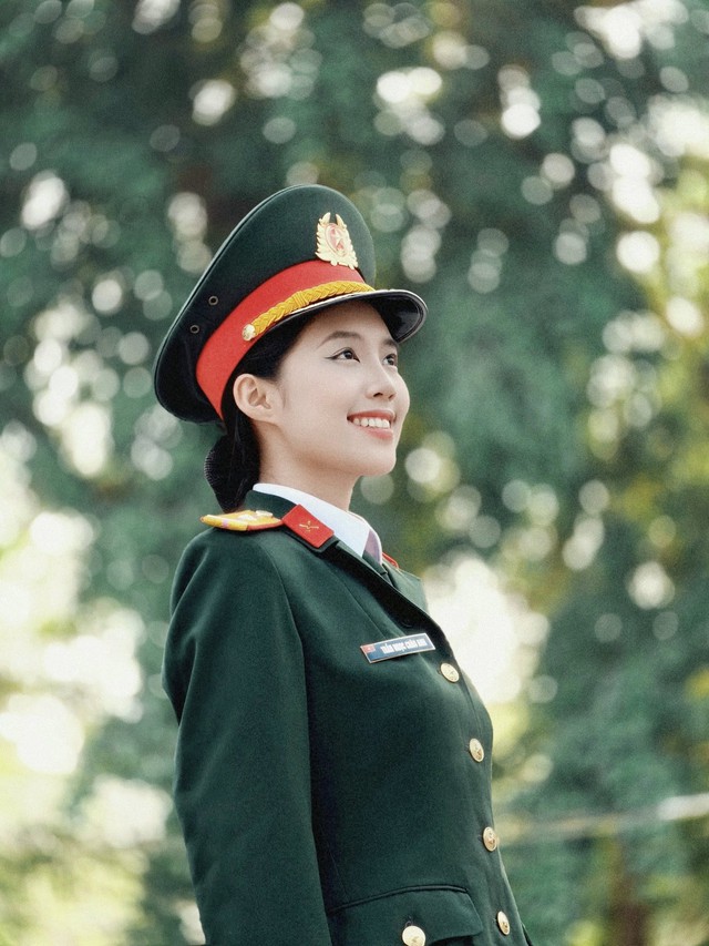 'Á hậu quân nhân' tiết lộ quá trình luyện tập trong quân đội từ lúc 15 tuổi - Ảnh 1.