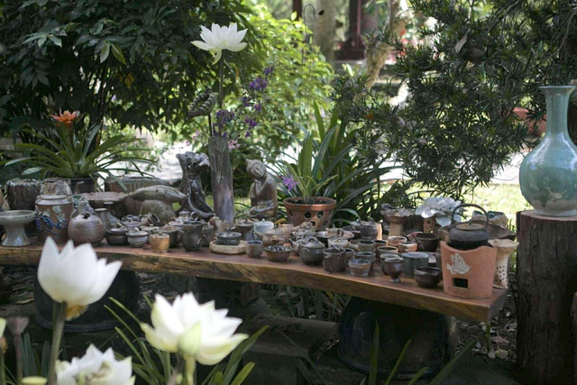 Lễ Vu Lan đi xem triển lãm gốm ở ngôi chùa thanh tịnh thuộc tỉnh Đồng Nai - Ảnh 2.