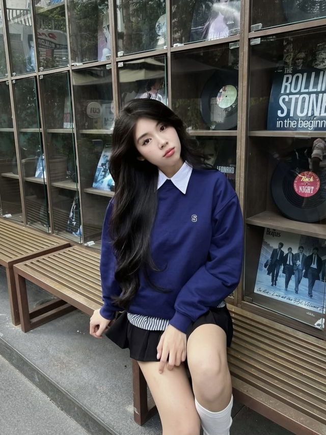 Phong cách sang trọng nhưng tinh tế với sắc xanh navy- Ảnh 6.