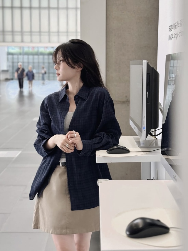 Phong cách sang trọng nhưng tinh tế với sắc xanh navy- Ảnh 7.