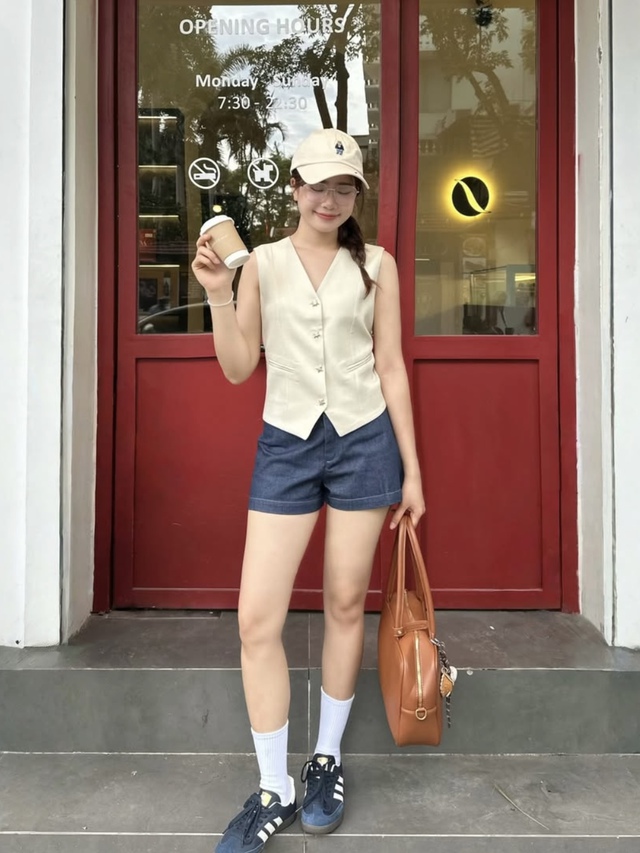 Phong cách sang trọng nhưng tinh tế với sắc xanh navy- Ảnh 8.