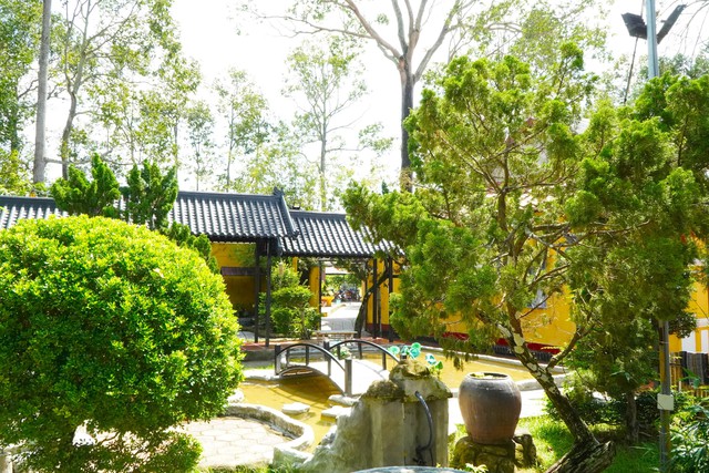 Ngôi chùa 130 năm tuổi xanh mát giữa trung tâm Cần Thơ- Ảnh 5. Ngôi chùa 130 năm tuổi xanh mát giữa trung tâm Cần Thơ- Ảnh 5.