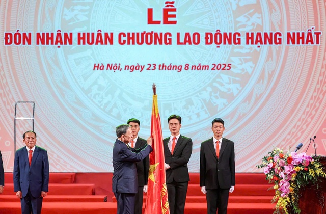 - Ảnh 2. - Ảnh 2.