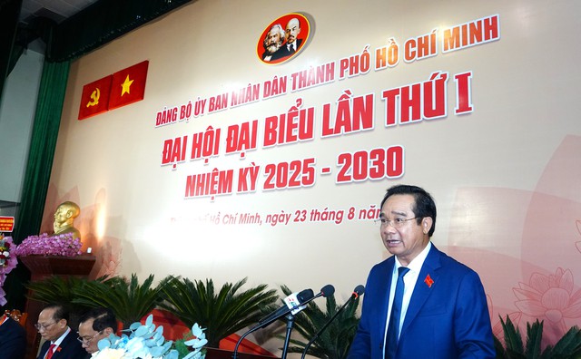 Bí thư Nguyễn Văn Nên dự đại hội Đảng bộ UBND TP.HCM lần đầu tiên- Ảnh 3. Bí thư Nguyễn Văn Nên dự đại hội Đảng bộ UBND TP.HCM lần đầu tiên- Ảnh 3.