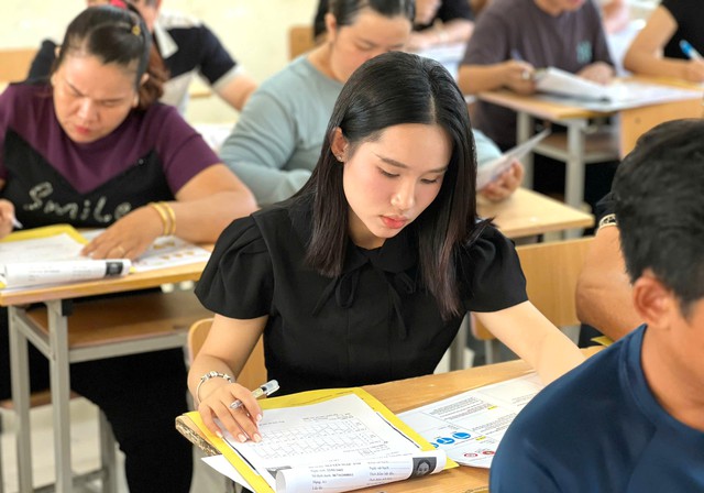 Sát hạch lái xe cho hơn 700 người dân đặc khu Côn Đảo TP.HCM - Ảnh 4.