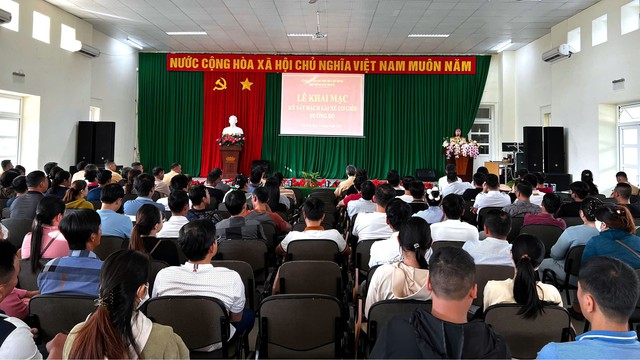 Sát hạch lái xe cho hơn 700 người dân đặc khu Côn Đảo TP.HCM - Ảnh 1.