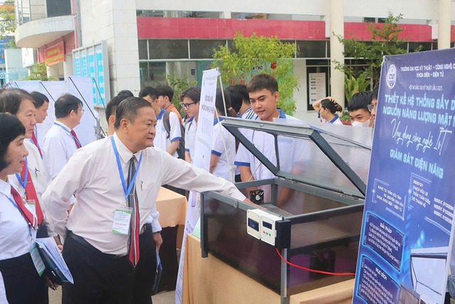 Hệ thống sấy nông sản giúp tiết kiệm điện năng - Ảnh 1.