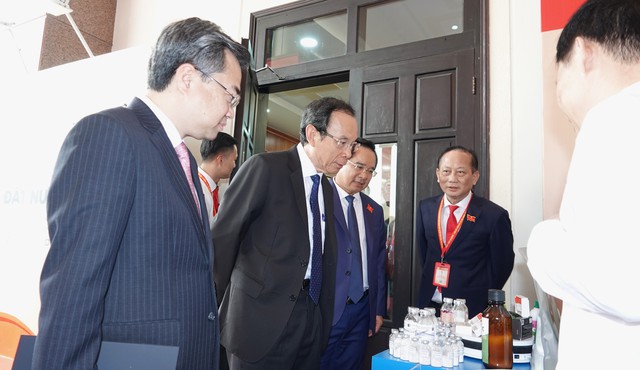 Bí thư Nguyễn Văn Nên dự đại hội Đảng bộ UBND TP.HCM lần đầu tiên- Ảnh 1. Bí thư Nguyễn Văn Nên dự đại hội Đảng bộ UBND TP.HCM lần đầu tiên- Ảnh 1.