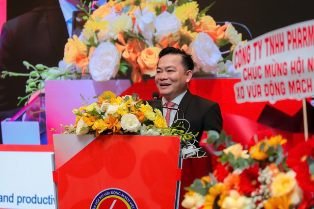LAN TỎA TRI THỨC, THÚC ĐẨY CHUYỂN ĐỔI THỰC HÀNH LÂM SÀNG TRONG ĐIỀU TRỊ XƠ VỮA ĐỘNG MẠCH - Ảnh 2.
