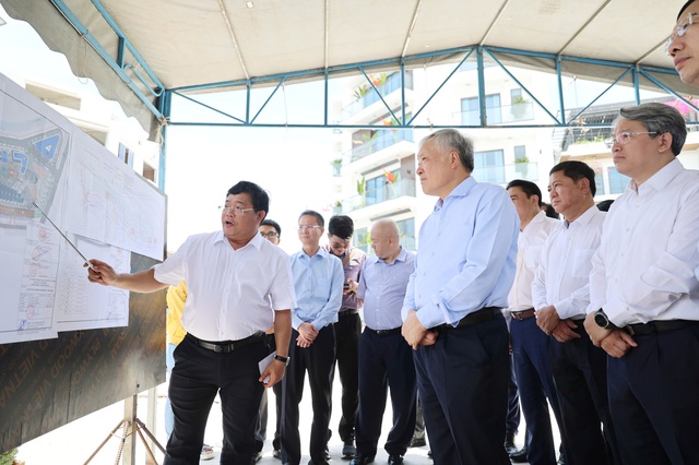 Phó Thủ tướng thường trực chỉ đạo tháo gỡ 245 dự án tồn đọng tại Khánh Hòa - Ảnh 1.