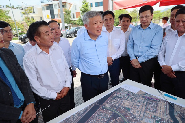 Phó Thủ tướng thường trực chỉ đạo tháo gỡ 245 dự án tồn đọng tại Khánh Hòa - Ảnh 2.