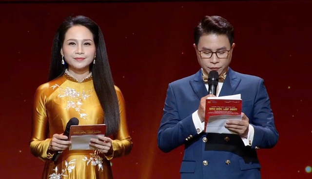 NSND Phạm Phương Thảo, Đỗ Tố Hoa gây xúc động trong 'Sao độc lập'- Ảnh 1. NSND Phạm Phương Thảo, Đỗ Tố Hoa gây xúc động trong 'Sao độc lập'- Ảnh 1.