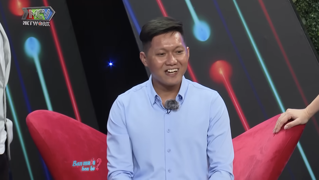 Hot girl văn ph&ograve;ng 'đốn tim' ch&agrave;ng trai bằng điệu nhảy cuốn h&uacute;t tr&ecirc;n show hẹn h&ograve; - Ảnh 2.