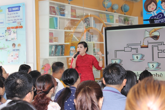 Tựu trường mở: Học sinh và phụ huynh cùng học - Ảnh 3.