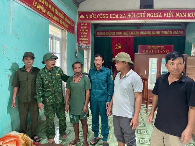 Bão số 5: Quảng Trị di dời dân xuyên đêm, họp khẩn với các địa phương - Ảnh 3. Bão số 5: Quảng Trị di dời dân xuyên đêm, họp khẩn với các địa phương - Ảnh 3.
