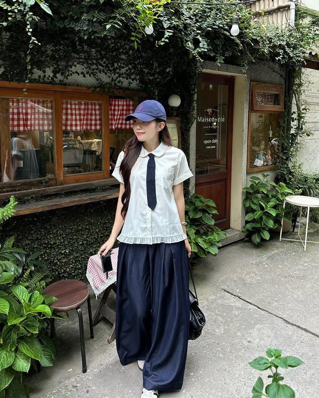 'Ghi điểm' cùng phong cách đơn giản với cà vạt nữ - Ảnh 2.