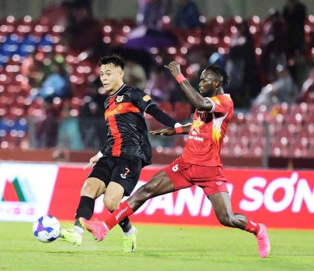 Cơ hội v&agrave;ng cho những nh&acirc;n tố mới đội tuyển Việt Nam: HLV Kim Sang-sik gi&aacute;m s&aacute;t từ xa- Ảnh 3.