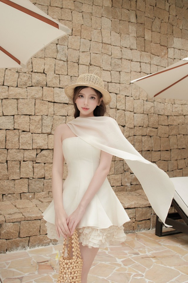 Những lý do khiến váy ngắn trở thành biểu tượng của sự tự do và nữ tính - Ảnh 1.