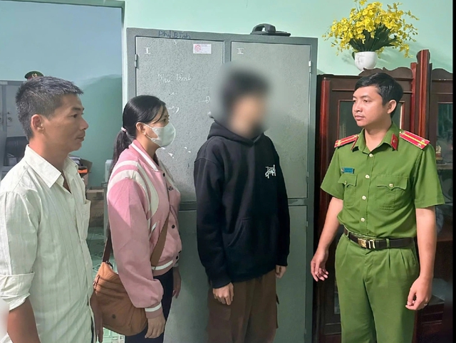Đồng Nai: Thêm một thanh niên bị ‘bắt cóc online’ được công an giải cứu - Ảnh 1.