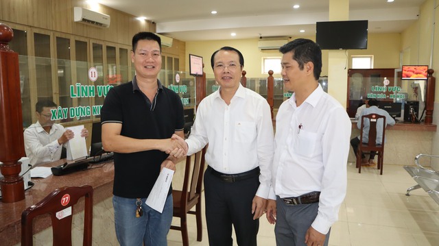 Đồng Nai: Xây dựng chính quyền thân thiện với '4 xin, 4 luôn và 5 không'- Ảnh 2. Đồng Nai: Xây dựng chính quyền thân thiện với '4 xin, 4 luôn và 5 không'- Ảnh 2.