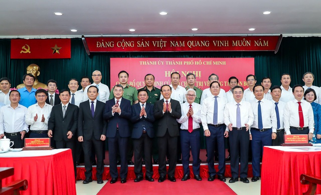 Ông Nguyễn Văn Nên xúc động: 'Tôi biết ơn sâu nặng đồng bào TP.HCM'- Ảnh 3.