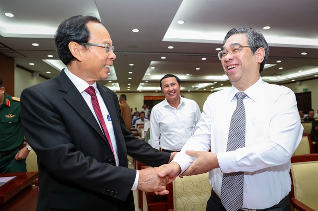 Ông Nguyễn Văn Nên xúc động: 'Tôi biết ơn sâu nặng đồng bào TP.HCM'- Ảnh 2.