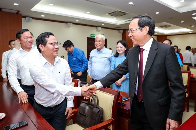 Ông Nguyễn Văn Nên xúc động: 'Tôi biết ơn sâu nặng đồng bào TP.HCM'- Ảnh 4.