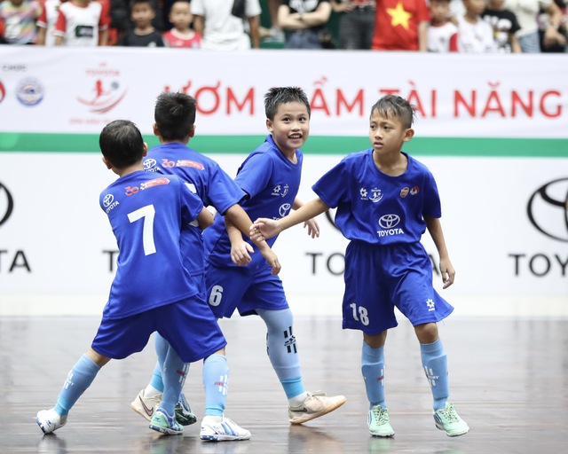 Thắng thuyết phục Đồng Nai, Thanh H&oacute;a đăng quang giải v&ocirc; địch U.9 to&agrave;n quốc- Ảnh 2.