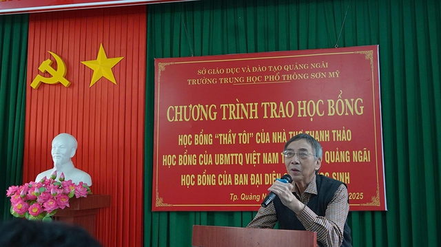 Thanh Thảo, nhà thơ trường ca của tư tưởng và cái đẹp- Ảnh 1. Thanh Thảo, nhà thơ trường ca của tư tưởng và cái đẹp- Ảnh 1.