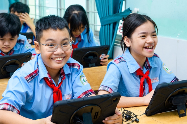 Đột phá dạy và học tiếng Anh bằng AI và công nghệ - Ảnh 2.