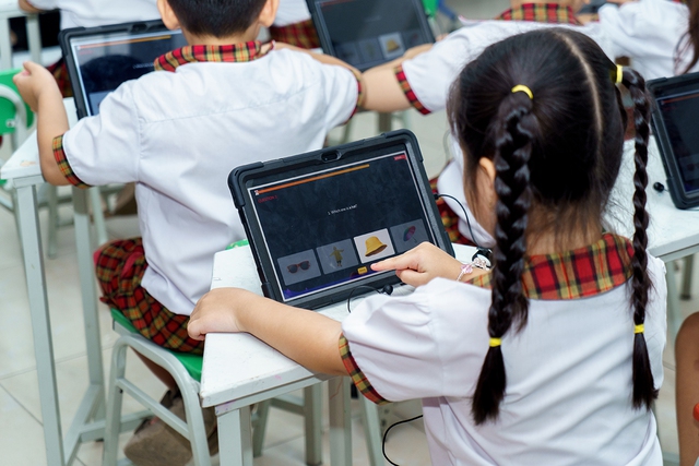 Đột phá dạy và học tiếng Anh bằng AI và công nghệ - Ảnh 1.
