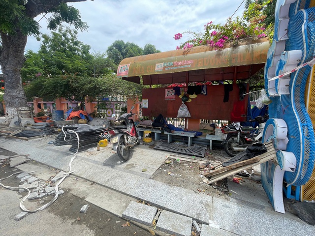 Đường Lê Thánh Tôn Nha Trang chậm tiến độ ảnh hưởng đến dân sinh và giao thông - Ảnh 2.