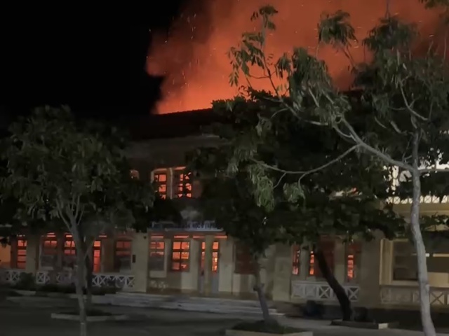 Đắk Lắk: Ch&aacute;y nh&agrave; kho của một trường THCS ngay trong đ&ecirc;m- Ảnh 1.