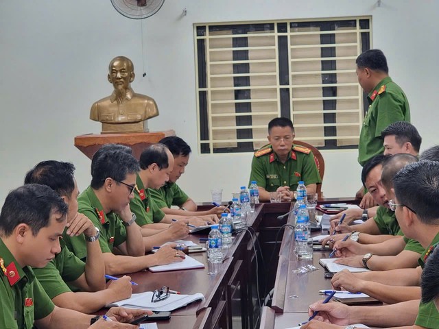 Vụ cướp tiệm vàng ở Đà Nẵng: Cuộc truy đuổi nghẹt thở trong đêm mưa - Ảnh 4. Vụ cướp tiệm vàng ở Đà Nẵng: Cuộc truy đuổi nghẹt thở trong đêm mưa - Ảnh 4.