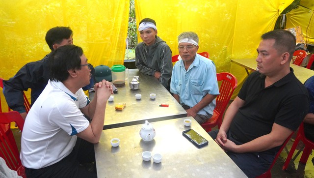 Hỗ trợ gia đình cụ Điền và những nỗi đau sau bão số 5 tại Ninh Bình - Ảnh 3. Hỗ trợ gia đình cụ Điền và những nỗi đau sau bão số 5 tại Ninh Bình - Ảnh 3.