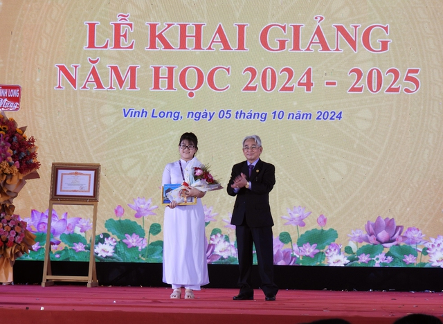 Mức học phí Trường ĐH Cửu Long phù hợp với sinh viên ĐBSCL- Ảnh 1. Mức học phí Trường ĐH Cửu Long phù hợp với sinh viên ĐBSCL- Ảnh 1.
