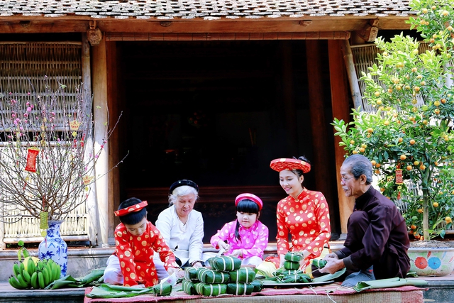 Việt Nam hạnh ph&uacute;c - một h&igrave;nh mẫu ph&aacute;t triển mới- Ảnh 4.