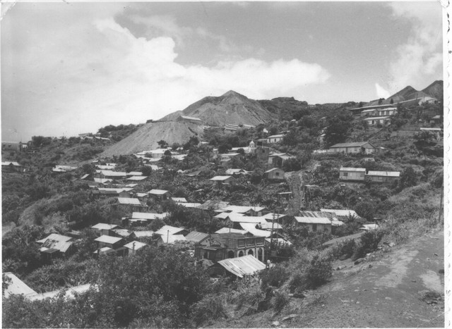 Từ đôi chân trần đến đế chế niken tỉ đô- Ảnh 9. Từ đôi chân trần đến đế chế niken tỉ đô- Ảnh 9.