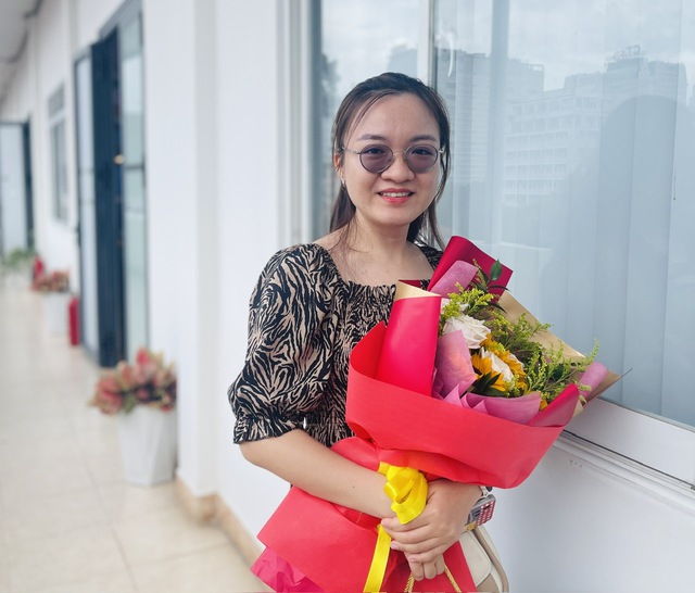 Nữ bác sĩ trẻ chuyên môn giỏi đầu tiên TP.HCM đăng ký đến đặc khu Côn Đảo- Ảnh 2. Nữ bác sĩ trẻ chuyên môn giỏi đầu tiên TP.HCM đăng ký đến đặc khu Côn Đảo- Ảnh 2.