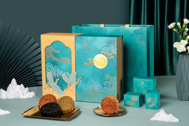 Lotte Hotel Saigon ra mắt bộ sưu tập bánh trung thu 2025: 'Hạc Thưởng Nguyệt Luân'- Ảnh 4. Lotte Hotel Saigon ra mắt bộ sưu tập bánh trung thu 2025: 'Hạc Thưởng Nguyệt Luân'- Ảnh 4.
