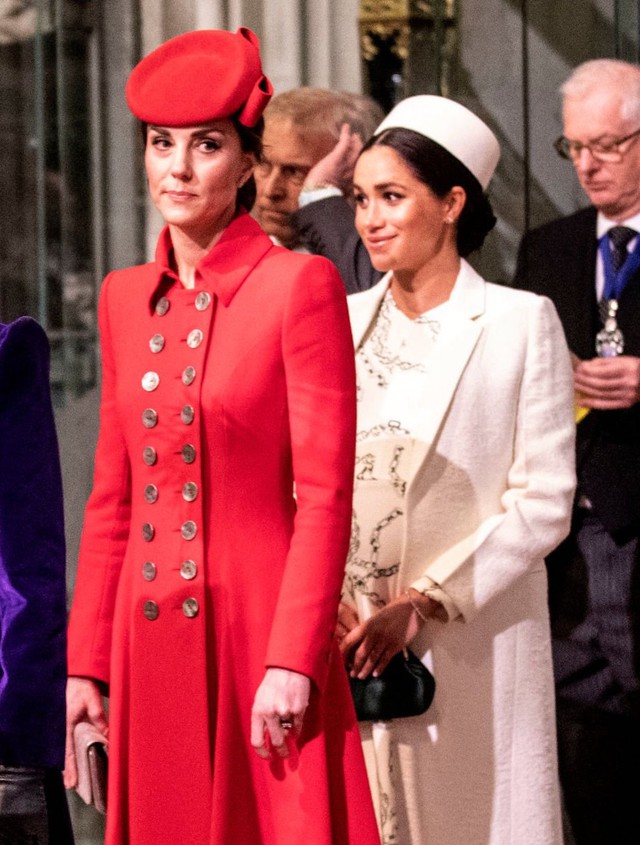 Quy tắc khiến Meghan Markle thấy 'giả tạo' khi làm dâu Hoàng gia Anh - Ảnh 3.