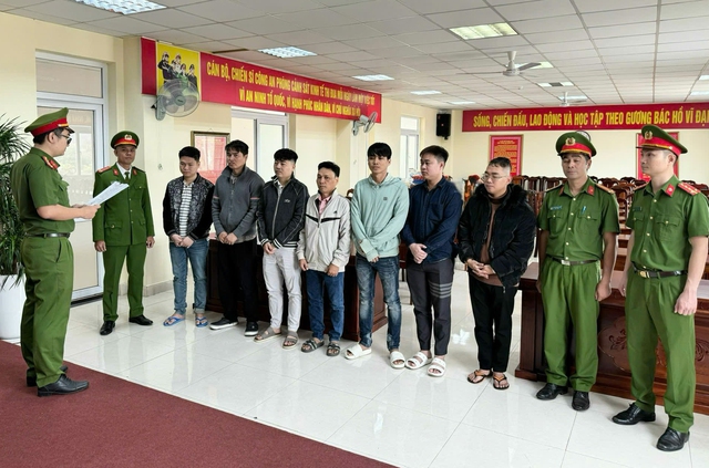 Giữ Tổ quốc bình yên: Người 'truyền lửa' phá án kinh tế - Ảnh 3.