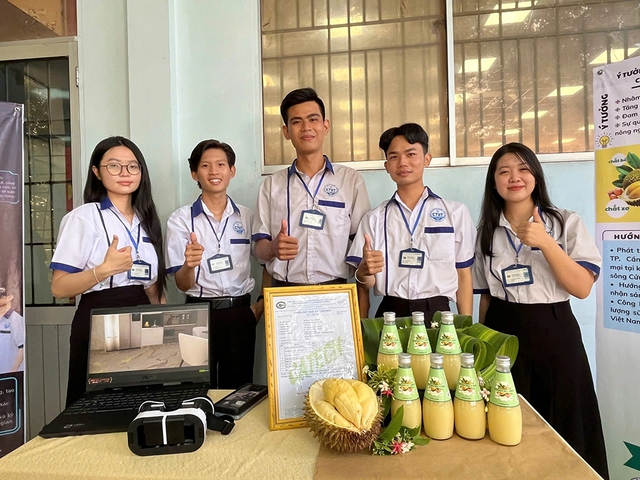 Khi hạt sầu ri&ecirc;ng trở th&agrave;nh nước giải kh&aacute;t - Ảnh 1.