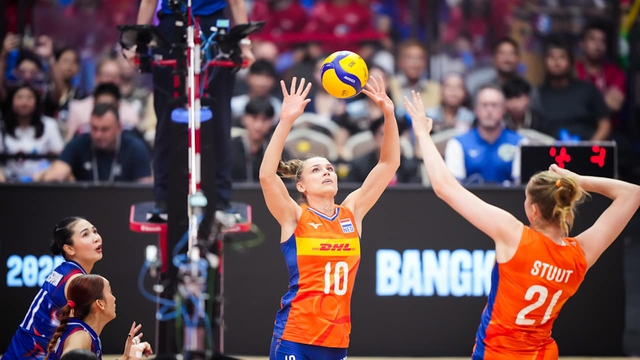 Chủ công bóng chuyền nữ Thái Lan ca ngợi 'trận đấu đẳng cấp cao' sau khi thua ngược Hà Lan- Ảnh 1. Chủ công bóng chuyền nữ Thái Lan ca ngợi 'trận đấu đẳng cấp cao' sau khi thua ngược Hà Lan- Ảnh 1.