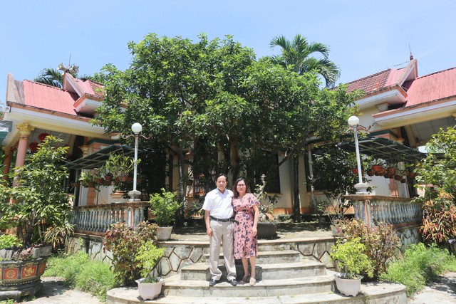 Chung dòng máu Lạc Hồng: Tận tụy với những việc không tên - Ảnh 6. Chung dòng máu Lạc Hồng: Tận tụy với những việc không tên - Ảnh 6.