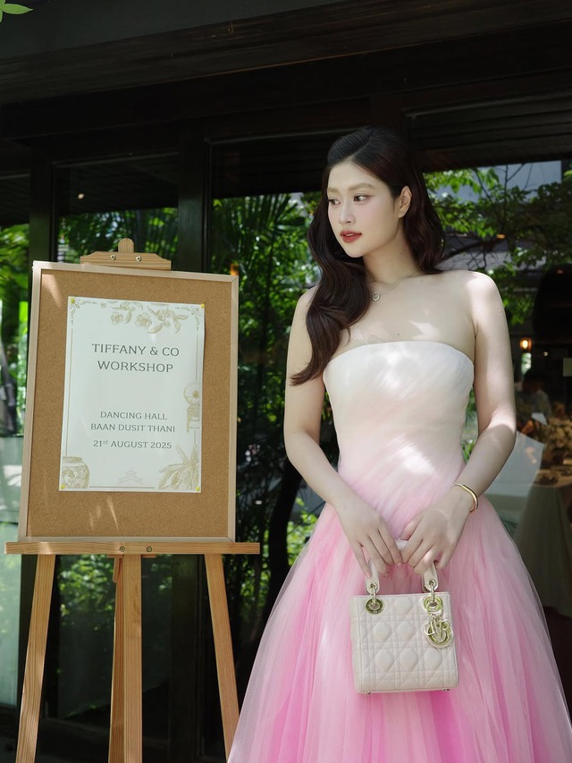 Chạm đỉnh khí chất với túi xách dáng hộp thời thượng - Ảnh 7.