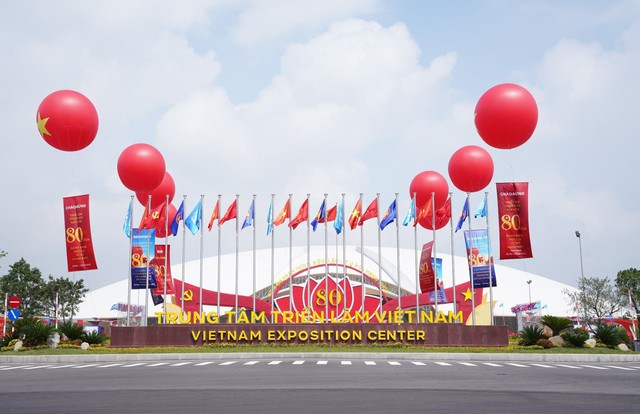 Vingroup gây dấu ấn kiến tạo tại Triển lãm thành tựu đất nước 80 năm- Ảnh 5. Vingroup gây dấu ấn kiến tạo tại Triển lãm thành tựu đất nước 80 năm- Ảnh 5.