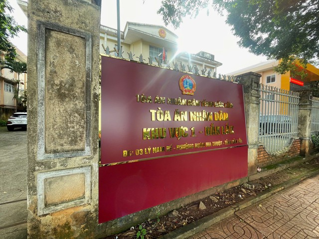 Tạm giữ một cựu Phó chánh án ở Đắk Lắk- Ảnh 1. Tạm giữ một cựu Phó chánh án ở Đắk Lắk- Ảnh 1.