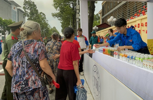 'Ngọn lửa xanh' trong đêm sơ duyệt đại lễ A80- Ảnh 3. 'Ngọn lửa xanh' trong đêm sơ duyệt đại lễ A80- Ảnh 3.