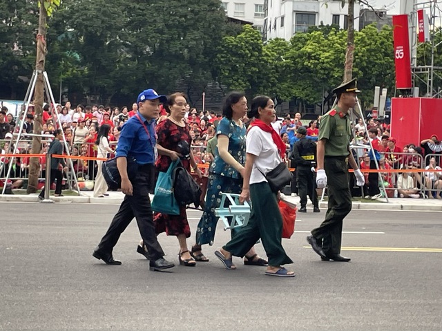 'Ngọn lửa xanh' trong đêm sơ duyệt đại lễ A80- Ảnh 6. 'Ngọn lửa xanh' trong đêm sơ duyệt đại lễ A80- Ảnh 6.